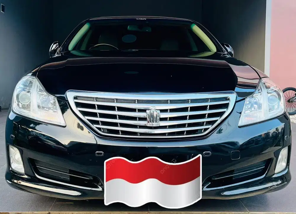 Toyota Crown Royal 2009 Bensin