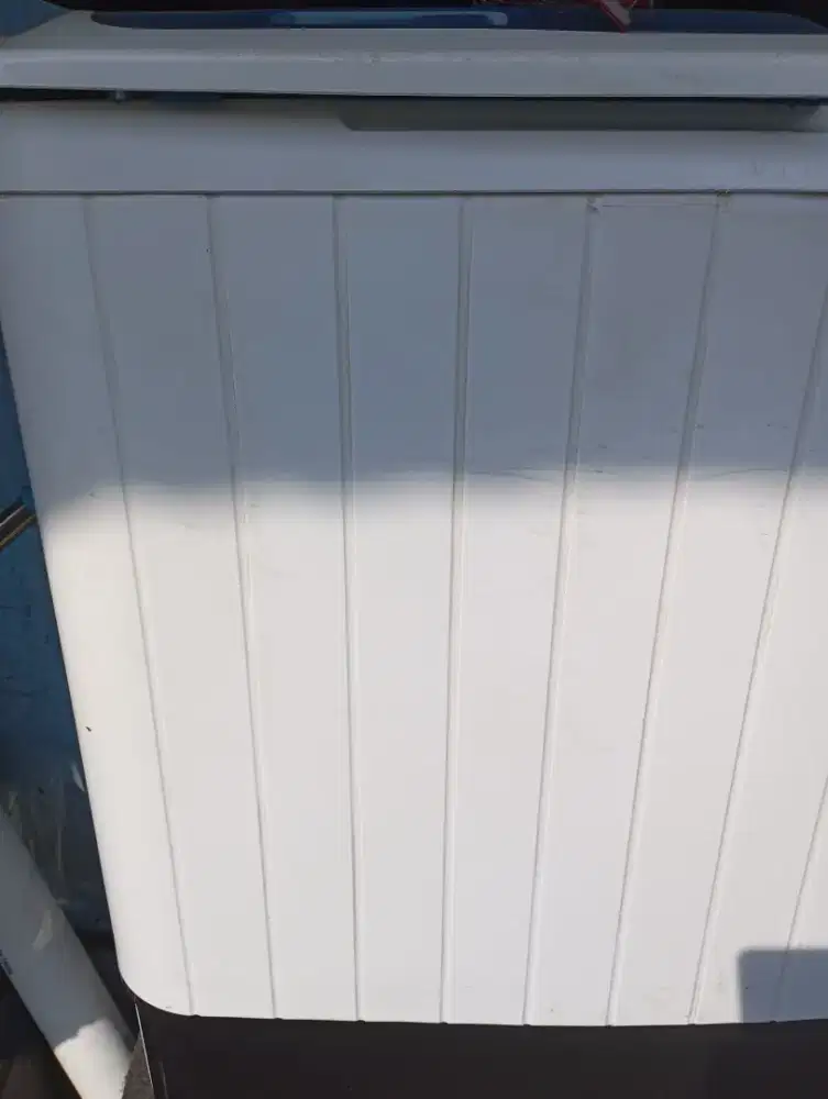 Mesin cuci 2 tabung denpo