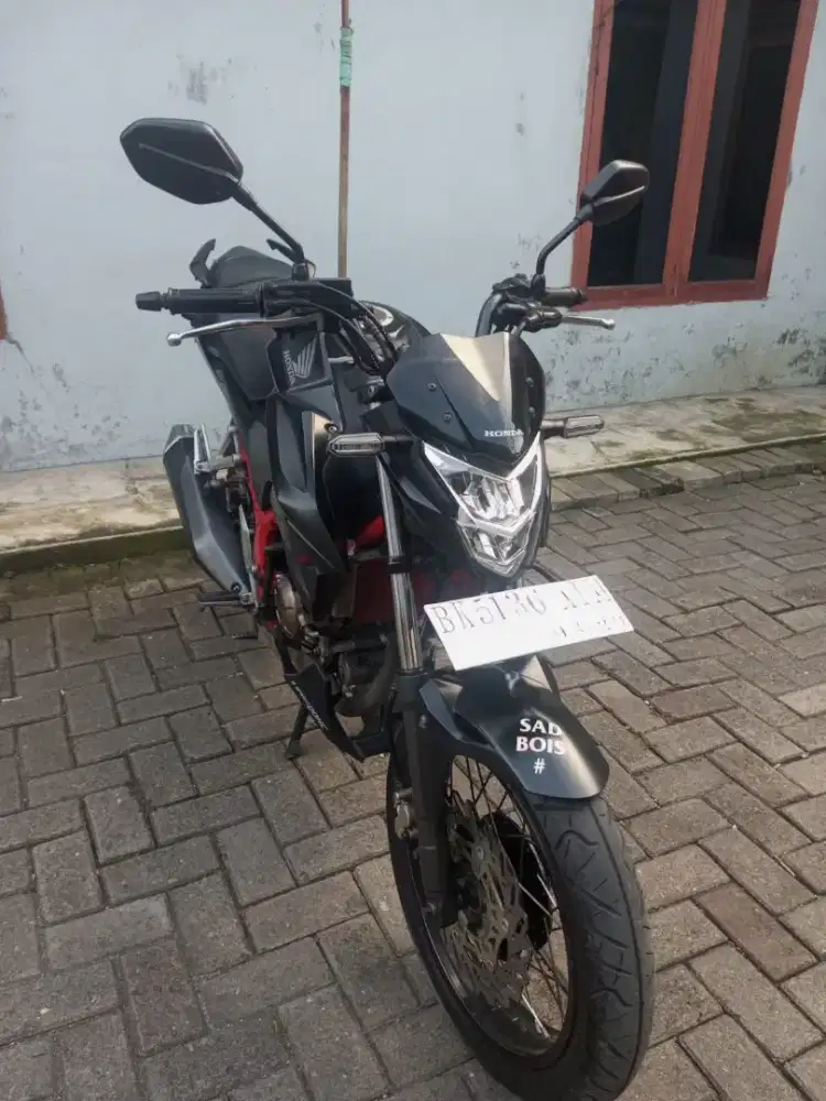 Jual cb150r v3 tahun 2019