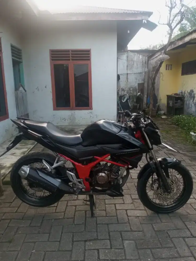 Jual cb150r v3 tahun 2019
