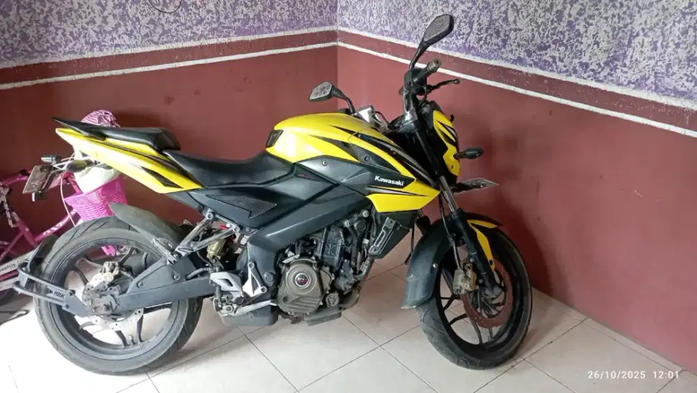 Kawasaki Pulsar 200NS / 200 NS ,Jual cepat aja