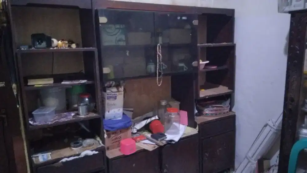 Lemari jati asli