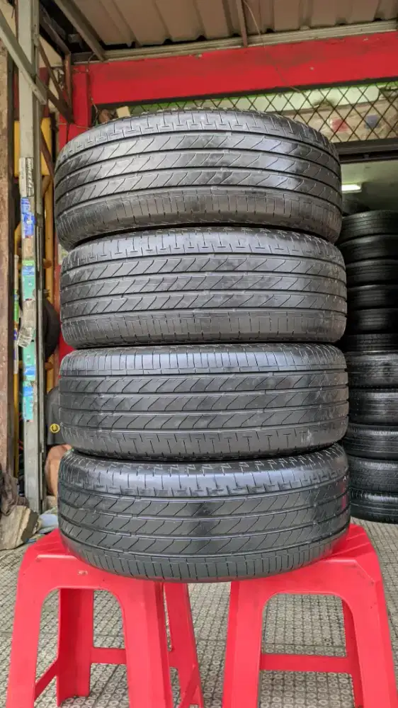 Ban 205 55 R16 Bridgestone turanza t005a xpander civic bmw mercy