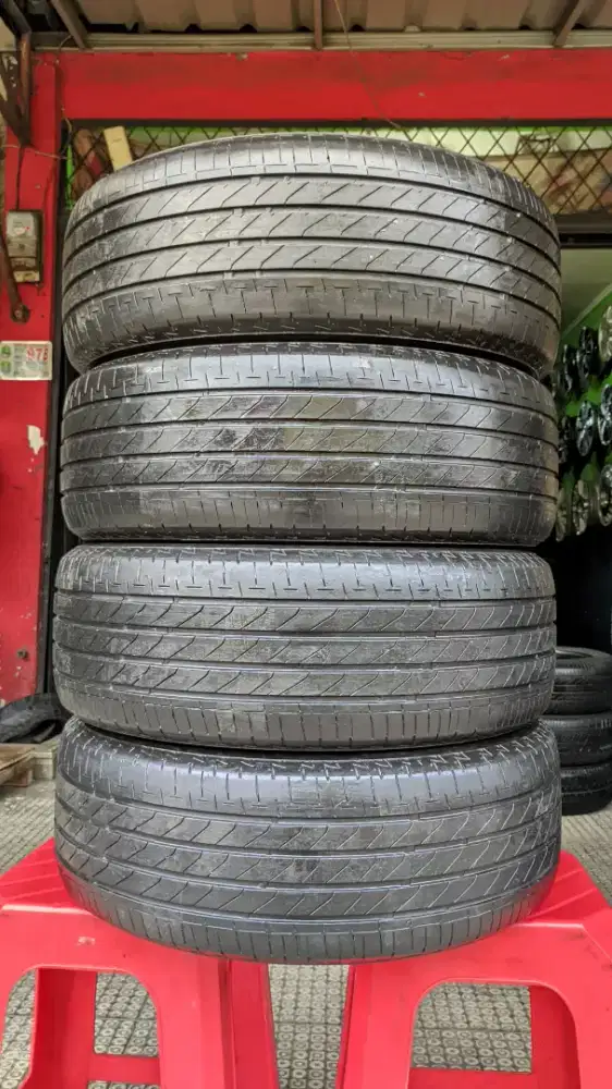 Ban 195 55 R16 Bridgestone turanza t005a sienta livina kijang jazz
