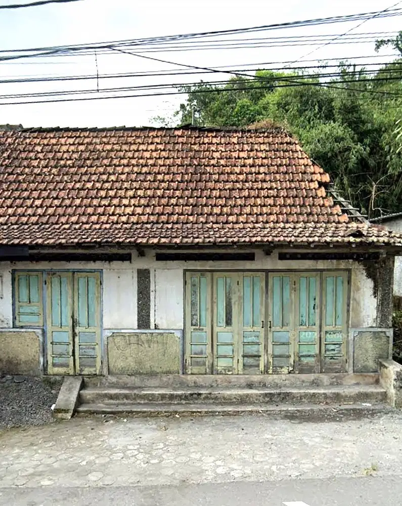 Tanah Pekarangan Strategis di Jalan Tempel Turi