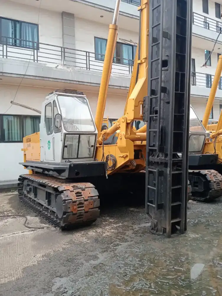 CRAWLER CRANE PANCANG PILE NISSHA DHJ-30