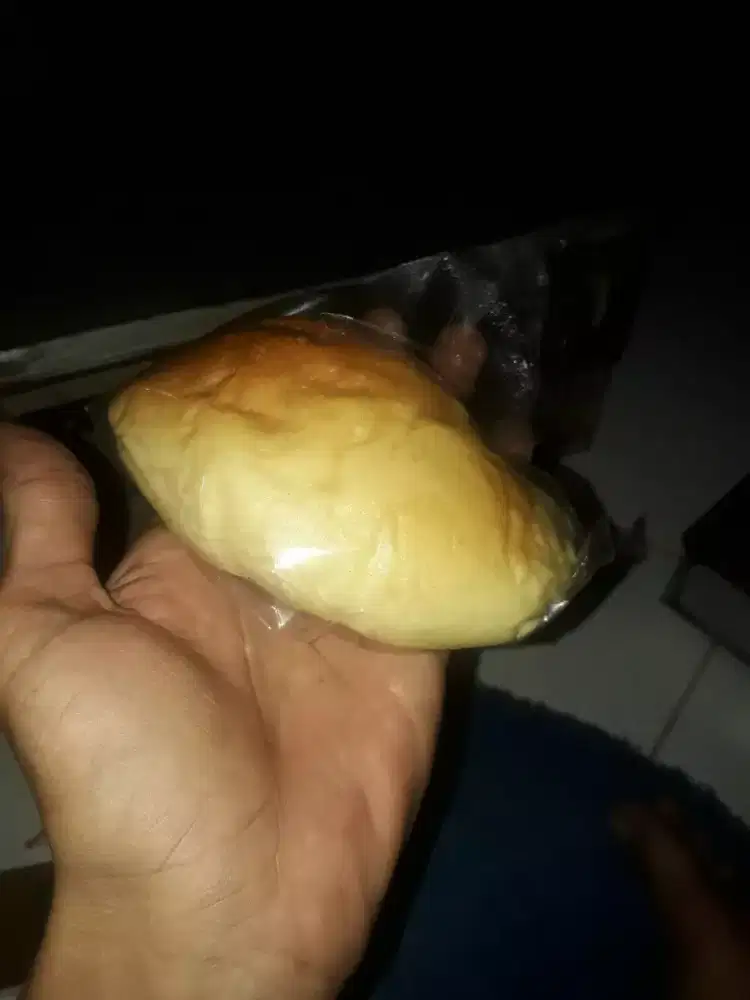 Pedagang keliling roti hangat 2000an