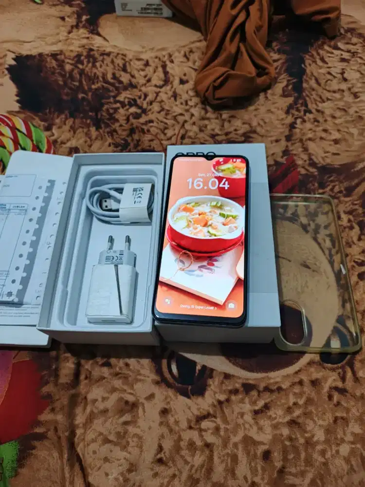 Oppo A18. 4/128. Ori