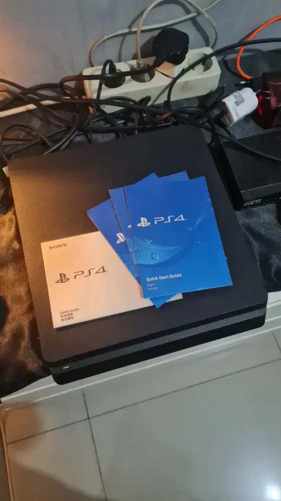 Playstation 4 Slim original / ps4 slim