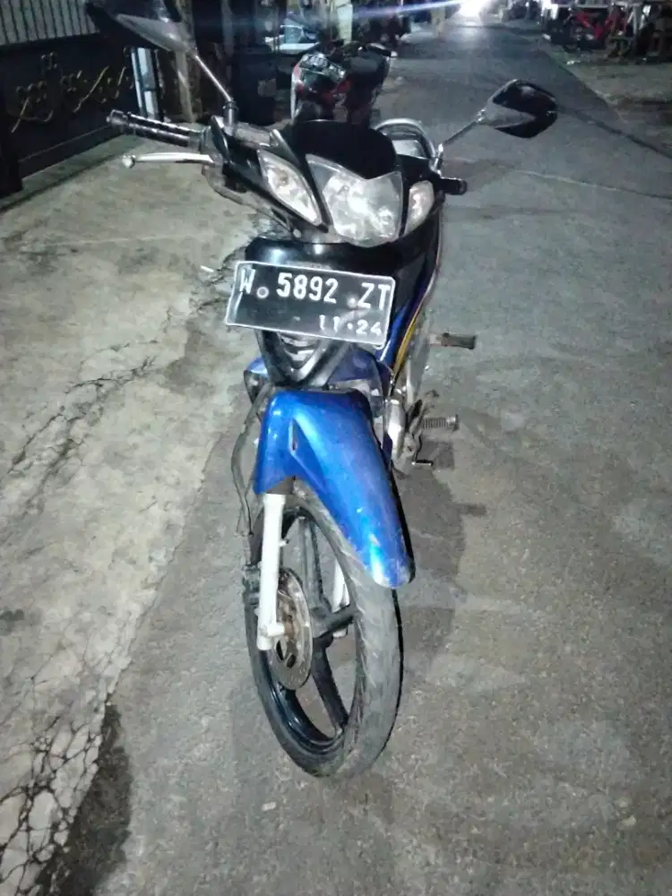 Jual motor Honda kharisma tahun 2004