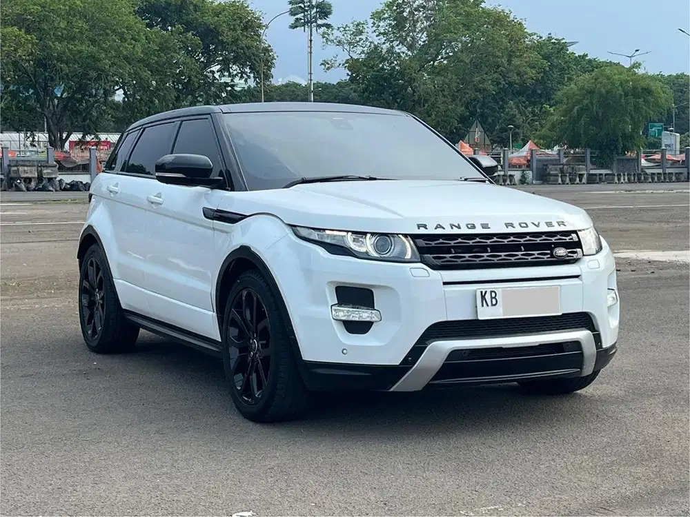 BERGARANSI - RANGE ROVER EVOQUE DYNAMIC LUXURY AT PUTIH 2013