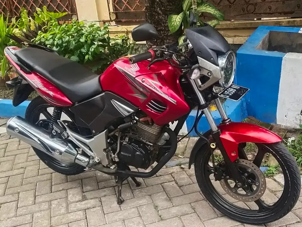 Tiger Revo CW 2011 Standard Lengkap