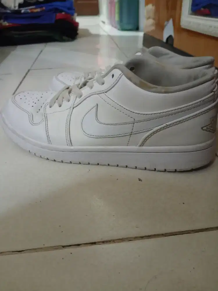 Jordan 1 Low Triple White Size 43
