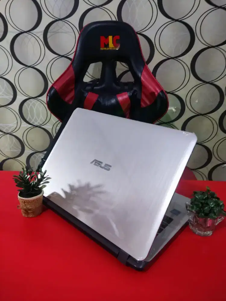 ASUS VIVOBOOK X407MA-310 SLIM BEZELESS [RAM 8GB + SSD]