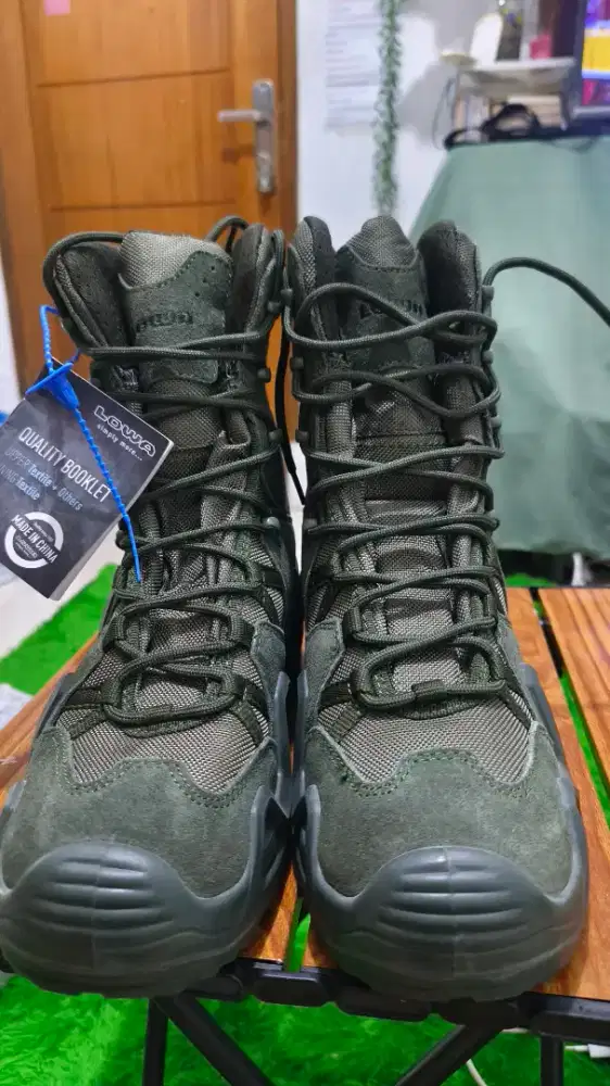 Sepatu Tactical Lowa size 43