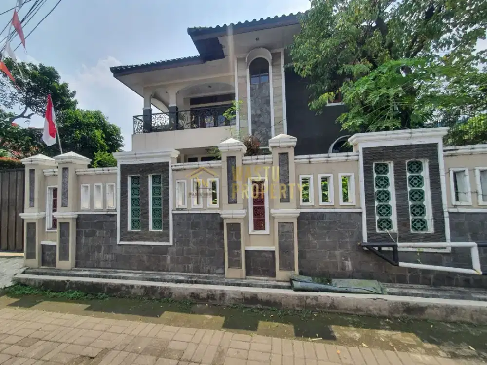 2 Lantai Siap Huni di Lenteng Agung, Rumah Tipe Besar