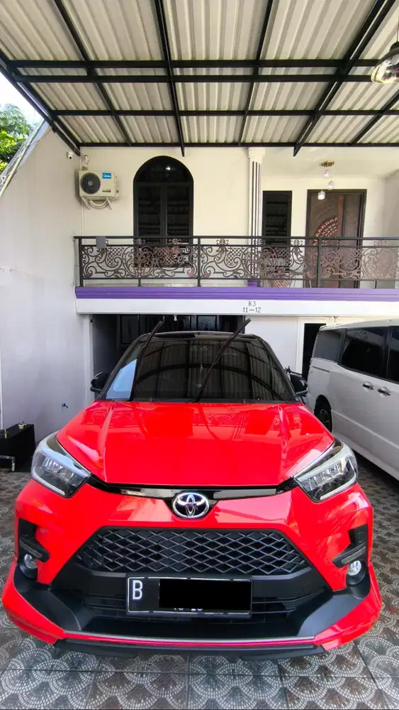 DIJUAL TOYOTA RAIZE GR 1.0 TURBO TSS TWO TONE KONDISI ISTIMEWA