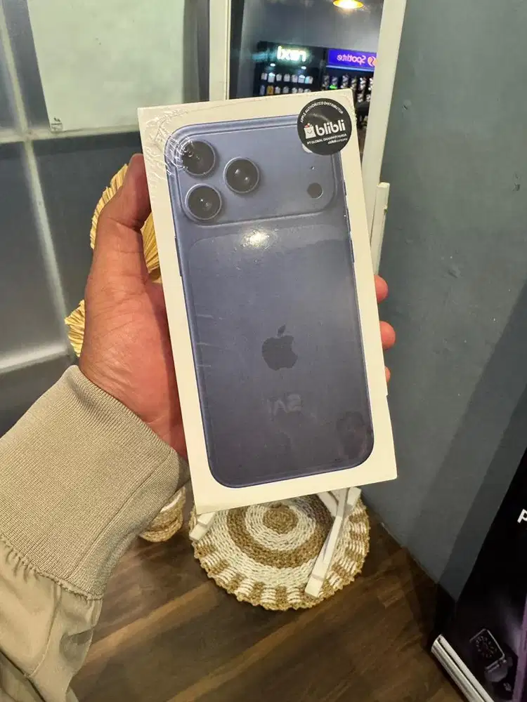 Baru iPhone 17 Pro 256GB Deep Blue Segel