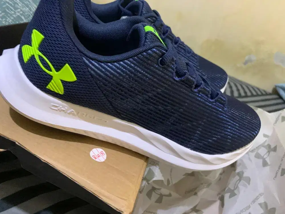 Under Armour insol 27cm
