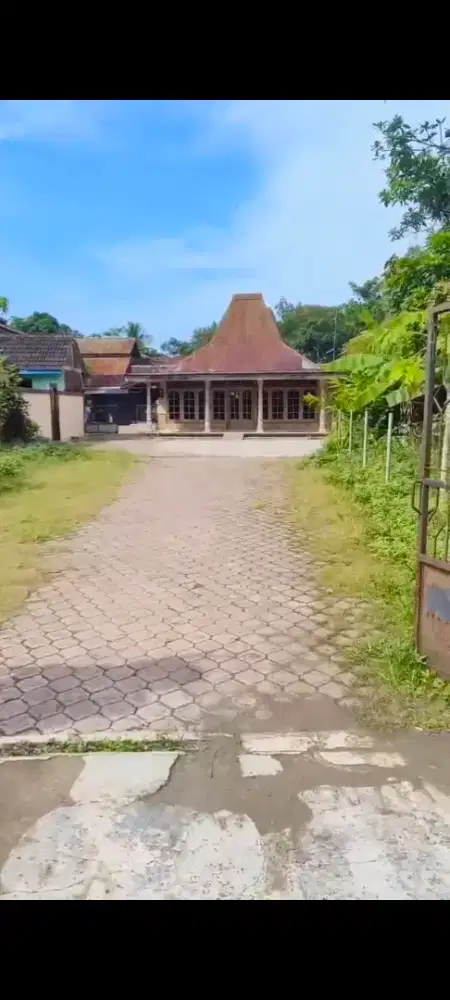 TANAH DAN BANGUNAN MURAH PINGGIR JALAN KROYA GENTASARI