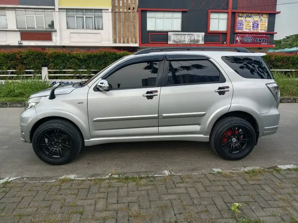 Toyota Rush type G Matic 2011 Bensin