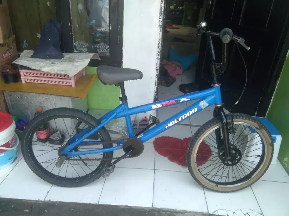 Sepeda BMX anak siap. Pakai ring 20.inch.