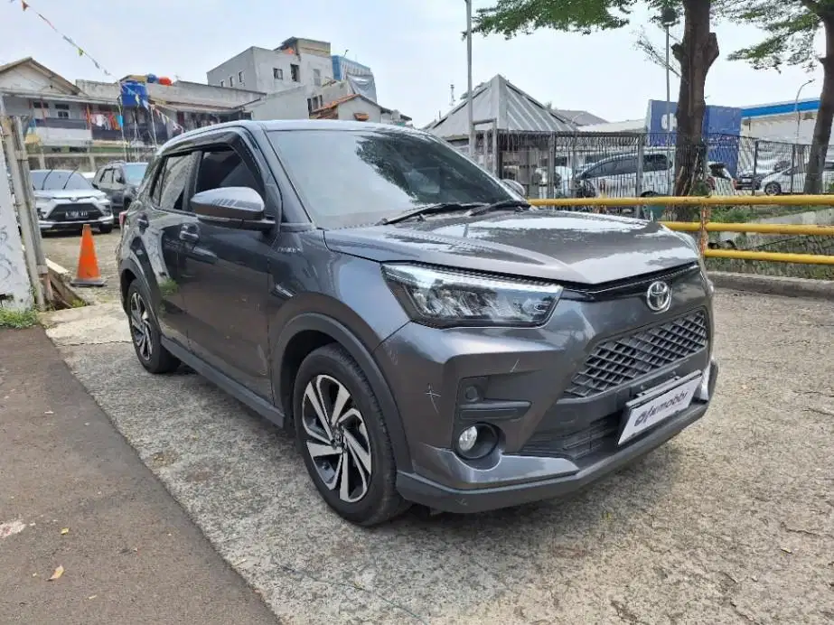 LOW DP Toyota Raize 1.0 GR Sport TSS One Tone Bensin-AT 2021 BRY