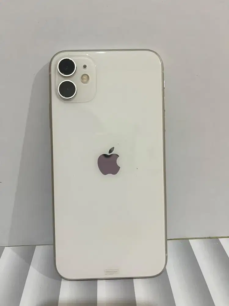 iphone 11 Putih