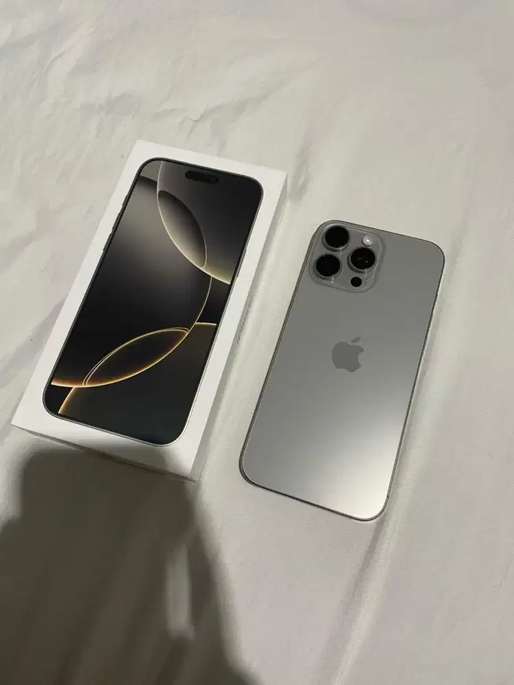 (IBOX) iPhone 16 Pro Max 256GB – Mulus Seperti Baru, Siap Pakai!