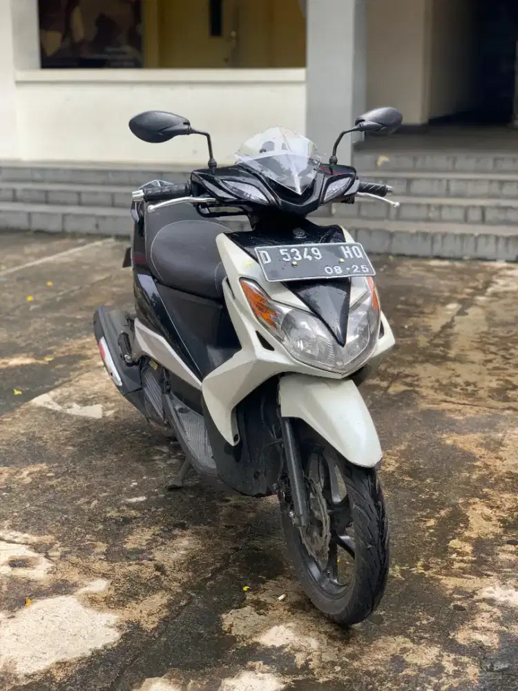 Yamaha Xeon Karbu 2010