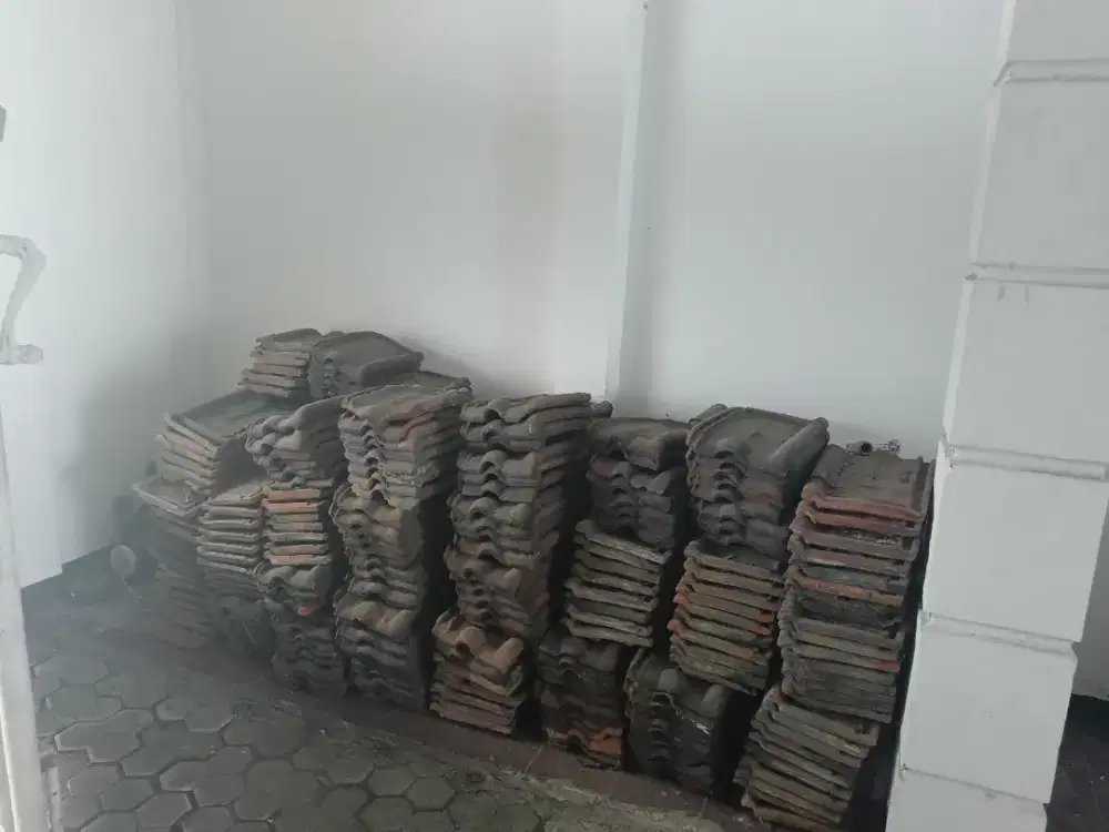 Genteng Rumah Karang Pilang Bekas