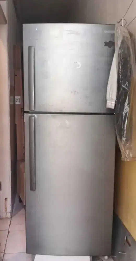 Jual kulkas 2 pintu (jumbo/besar)