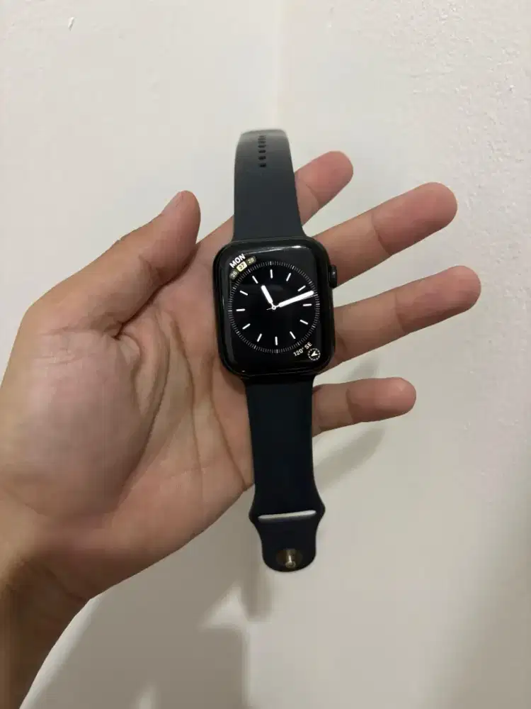 Apple Watch 7 45mm Nego