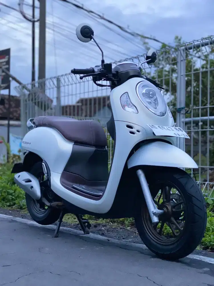 Honda Scoopy FI Prestige Keyless 2023 AD Sukoharjo