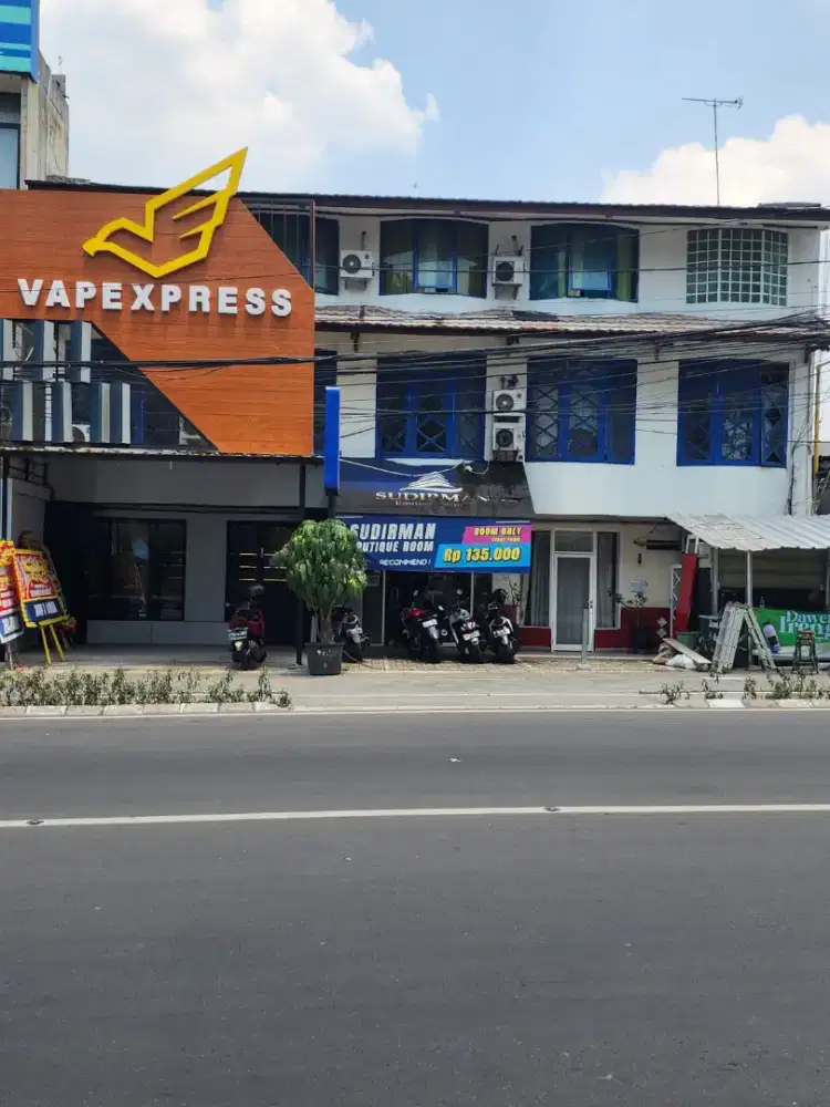 DI SEWAKAN / OPER / KONTRAK RUKO/KIOS PINGGIR JALAN MANCUR SUDIRMAN