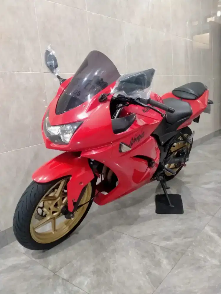 Kawasaki Ninja 250 cc Karbu 2010 Pajak Panjang Siap Pakai