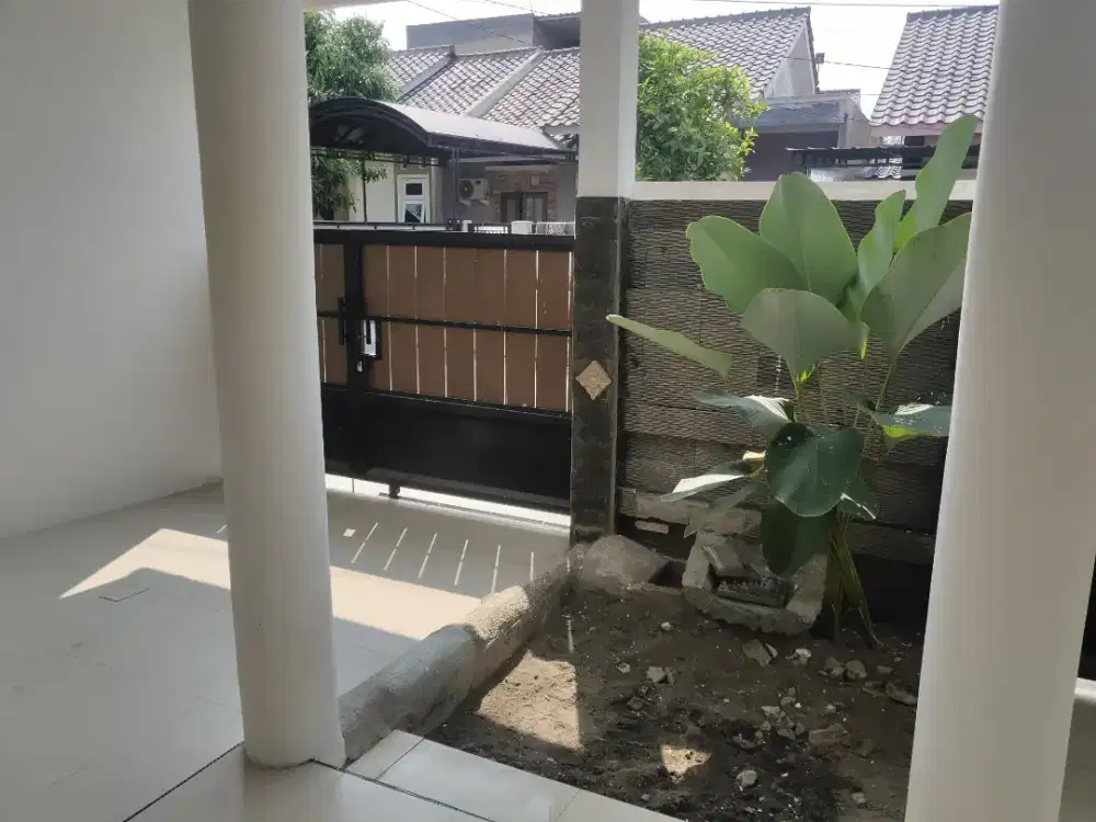 Dijual Rumah 2 Lantai di Visar indah pratama lokasi aman dan asri.