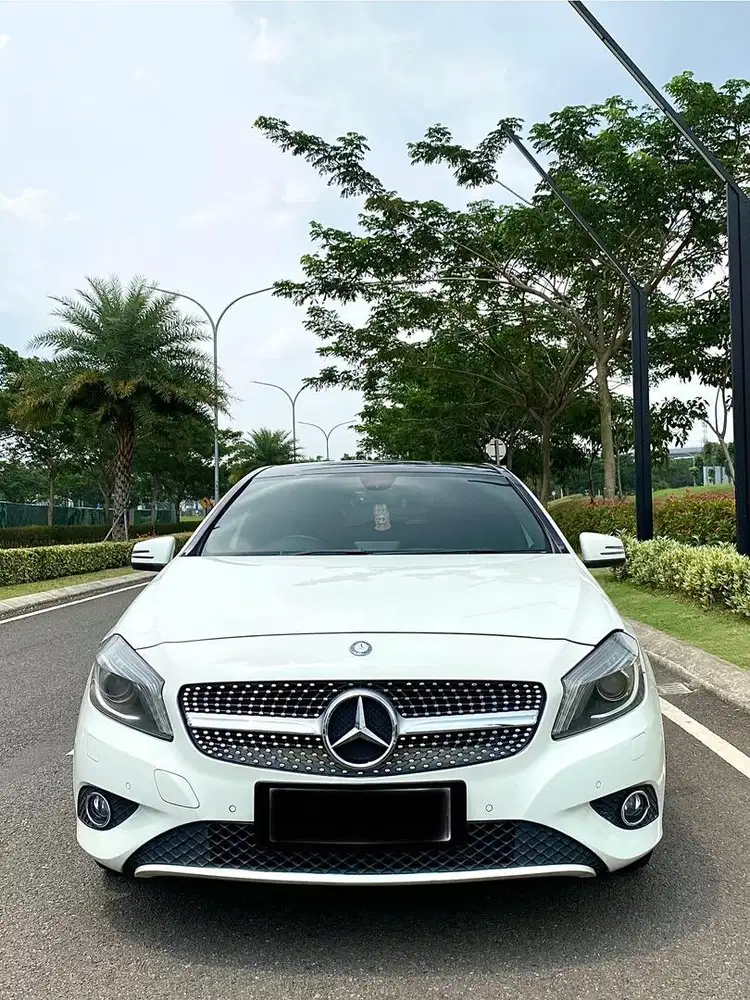 Mercedes Benz A200 1.6 HB A/T 2014 LOW ODO!