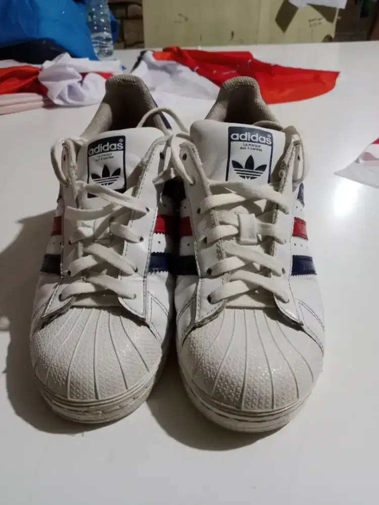Adidas superstar