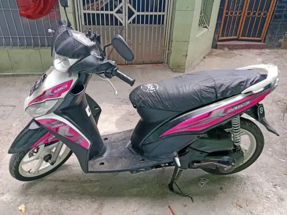 YAHAMA MIO J 2012