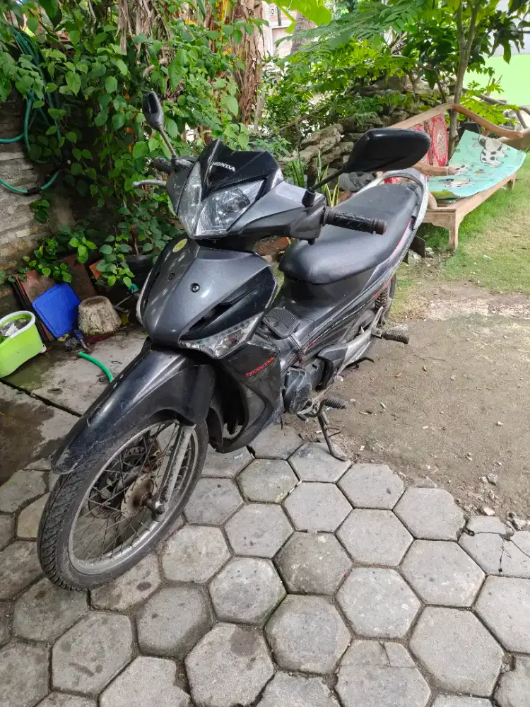 Honda Supra 125 THN 2009 plat AB kulon Progo.