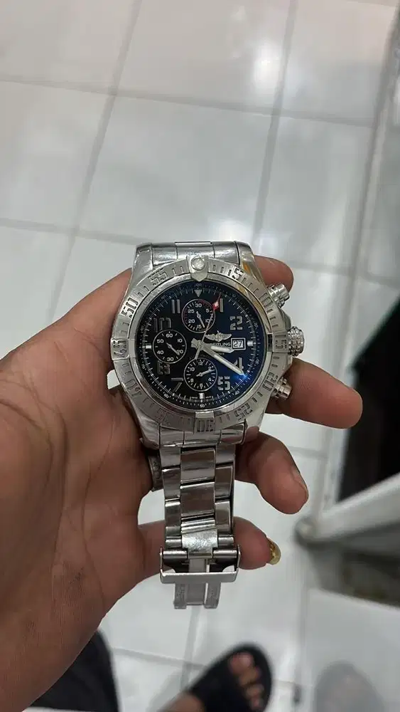 jam tangan Breitling Super Avenger II