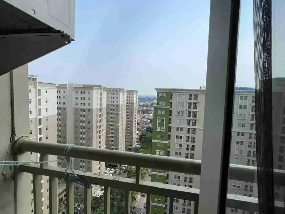 Disewakan apartemen GREEN PALACE STUDIO PER 6BLN ,dgn harga di atas deposit 2jt ,tower deretan depan sakura lantai tinggi tv android baru full furnished ,,