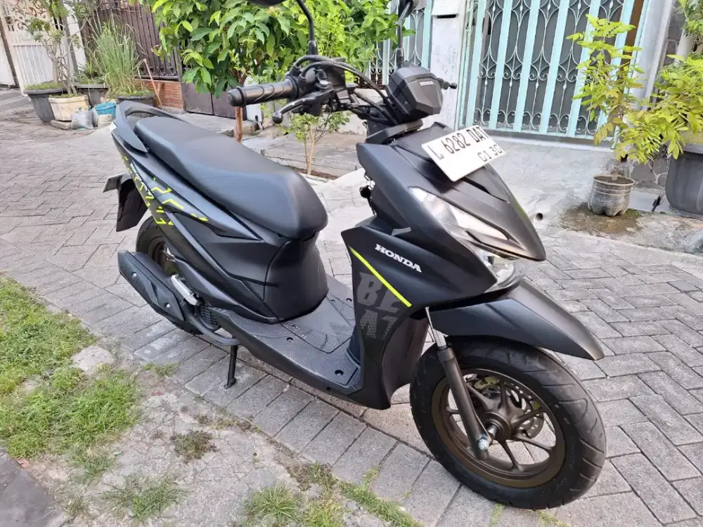 Jual beat street pemakian 2025 km 9000 spr istimewa samsat tandes