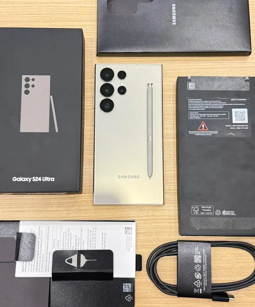 Samsung S24 ultra 12/256Gb Grey Titanium SEIN Mulus Likenew