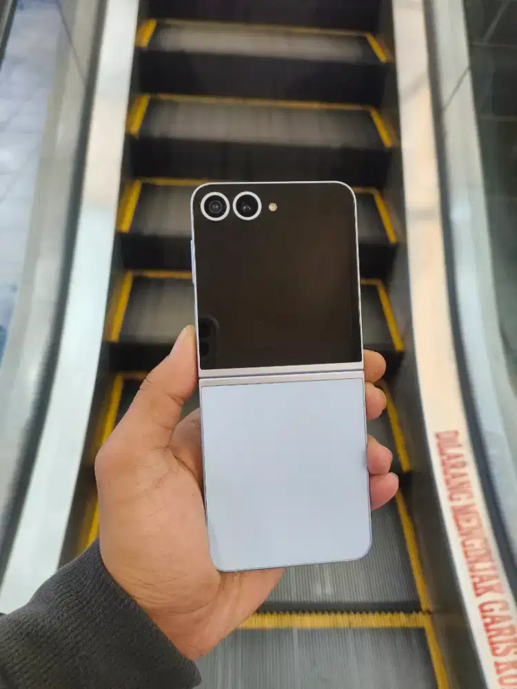 Samsung Z Flip 6 5G 12/512GB Minus tompel dikit murah