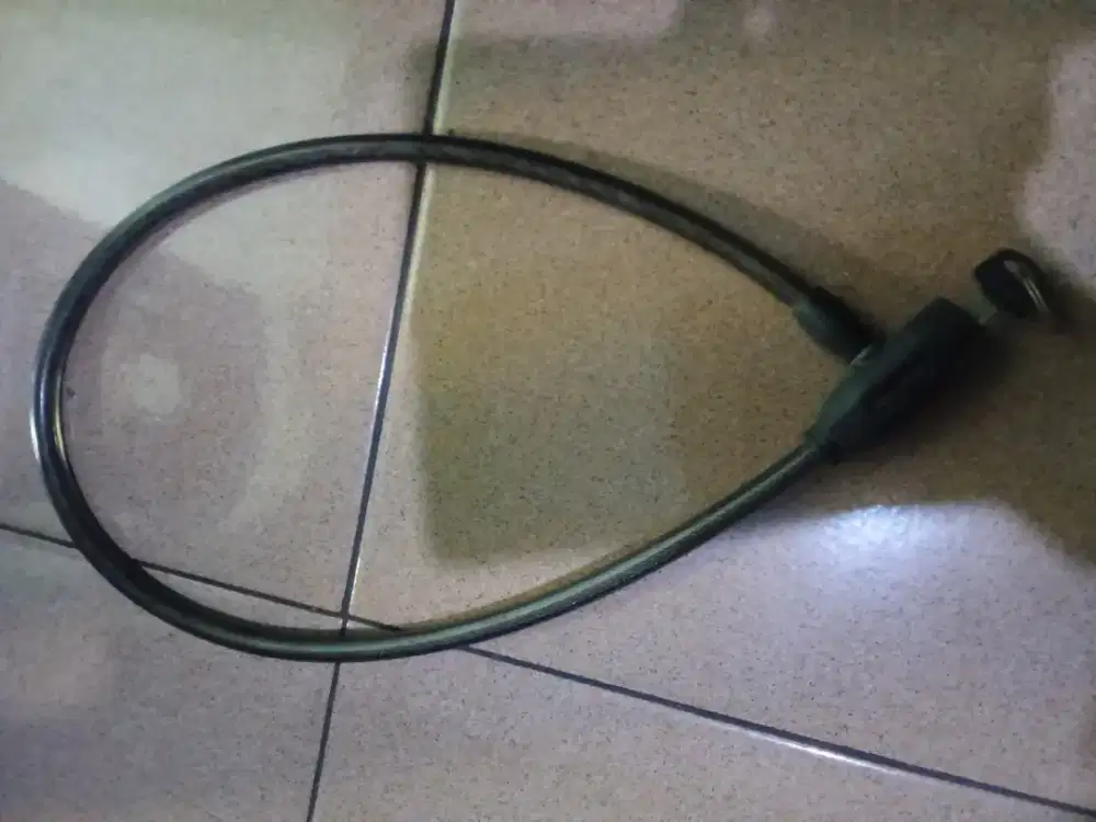 Kunci sepeda masih utuh