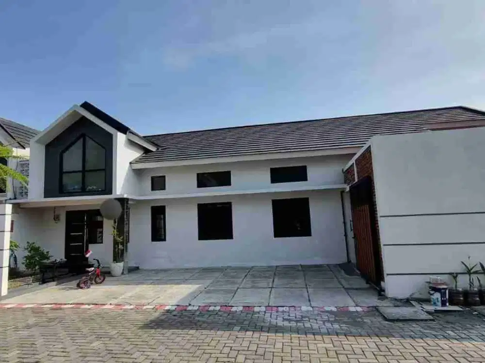 RUMAH LUAS DAN CANTIK DI BAMBOE VILLAS ROWOSARI TEMBALANG SEMARANG