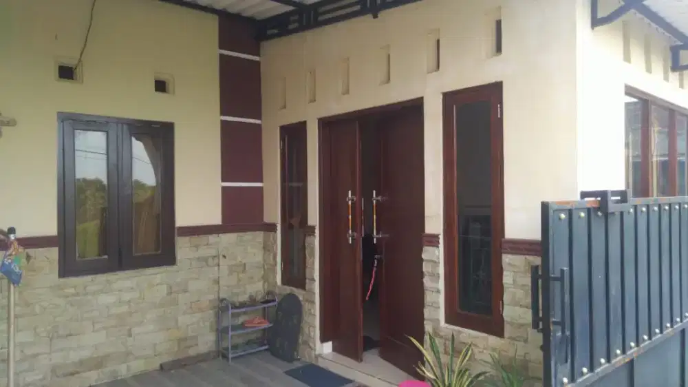 Rumah dijual serius di Kebonarum dekat Pucang Gading, siap huni.