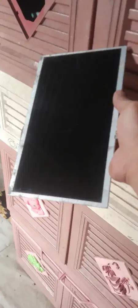 Lcd notebook 10 inch cocok untuk Acer Axioo lcd nya tebal